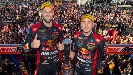 SVG & Richie win the Bathurst 1000